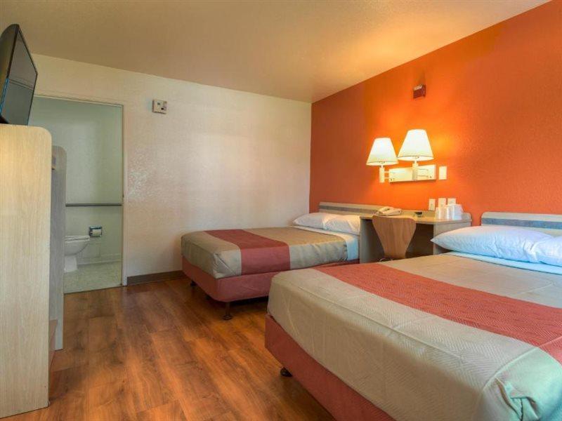 Motel 6-Escondido, Ca المظهر الخارجي الصورة