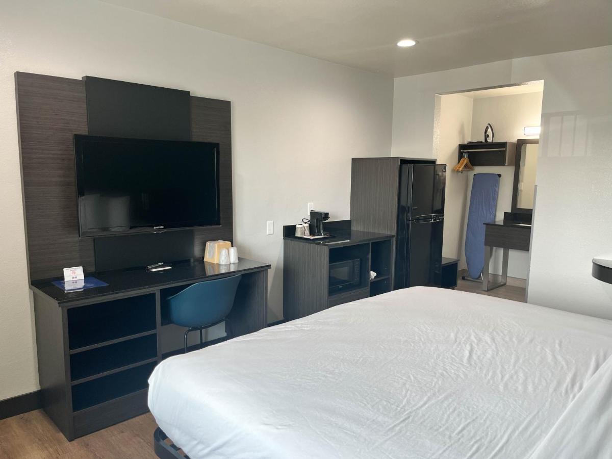 Motel 6-Escondido, Ca المظهر الخارجي الصورة