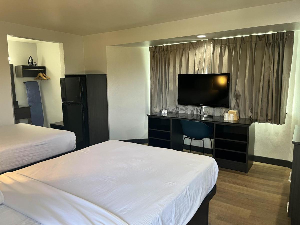 Motel 6-Escondido, Ca المظهر الخارجي الصورة